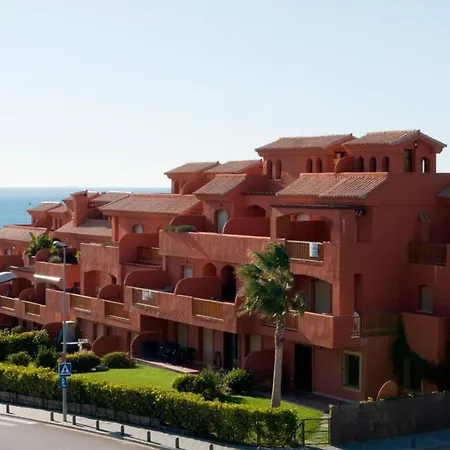Espacioso Muy Tranquilo Con Piscinas Y Jardines Cercano A La Playa