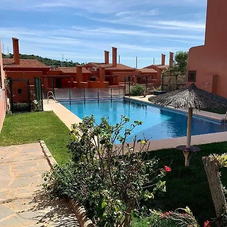 Hotel apartamentowy Espacioso Con Seis Piscinas Muy Tranquilo Y Jardines Cercano A La Playa Estepona