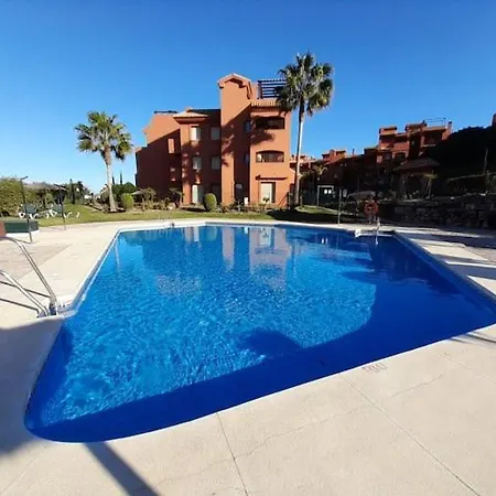 Espacioso Con Seis Piscinas Muy Tranquilo Y Jardines Cercano A La Playa 4*