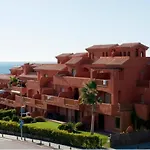 Espacioso Muy Tranquilo Con Piscinas Y Jardines Cercano A La Playa