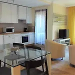 Espacioso Muy Tranquilo Con Piscinas Y Jardines Cercano A La Playa Aparthotel Estepona