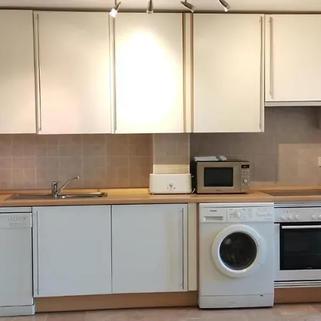 Espacioso Muy Tranquilo Con Piscinas Y Jardines Cercano A La Playa 4* Estepona