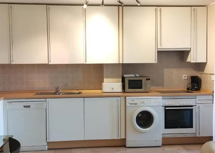 Espacioso Muy Tranquilo Con Piscinas Y Jardines Cercano A La Playa 4* Estepona